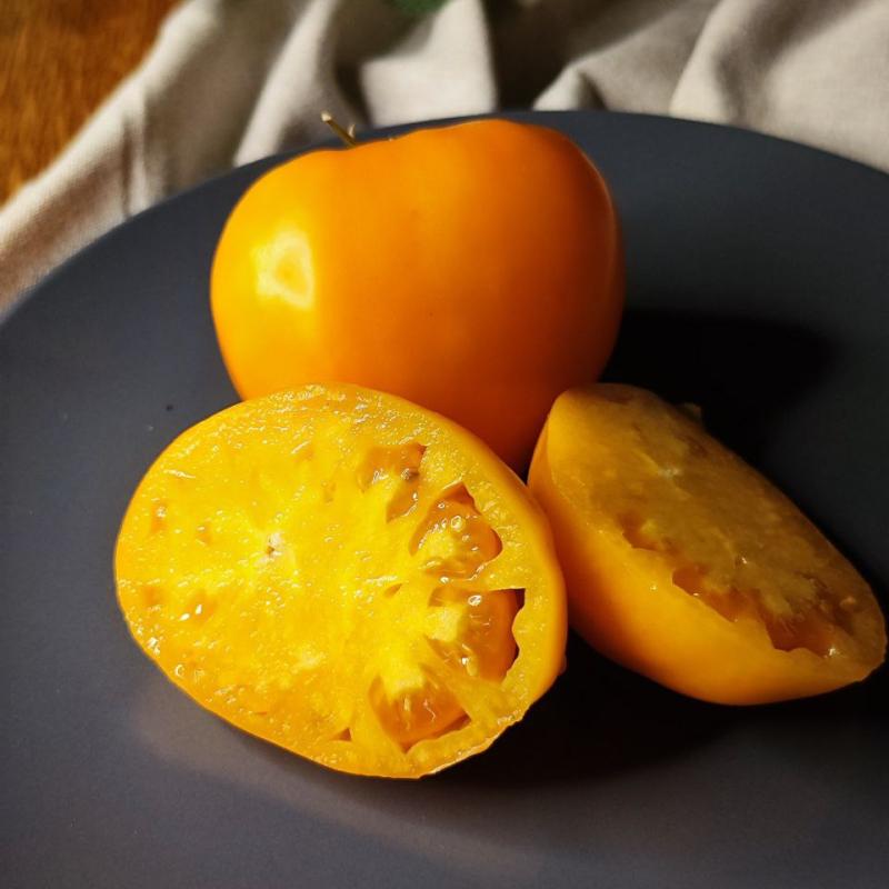 Жёлтое Озеро Брет / Jaune Du Lac de Bret, Швейцария &mdash; фото плодов